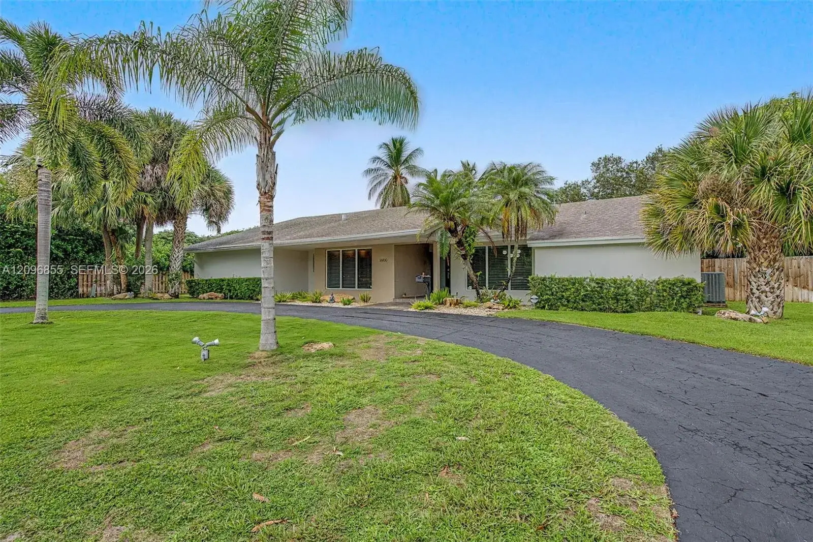16100 SW 81st Ave, Palmetto Bay FL 33157