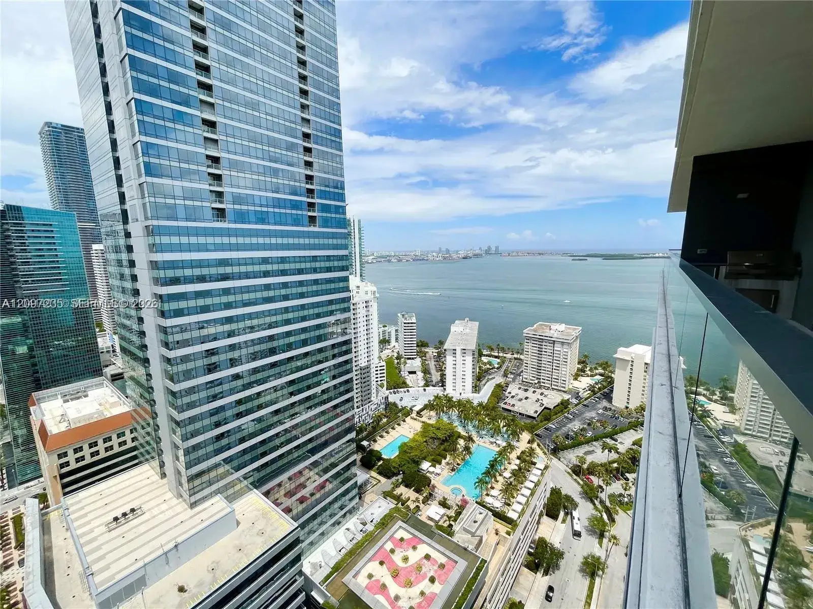 2 bedroom 2 bath Residential for sale at 1451 Brickell Ave # 4204, Miami FL 33131