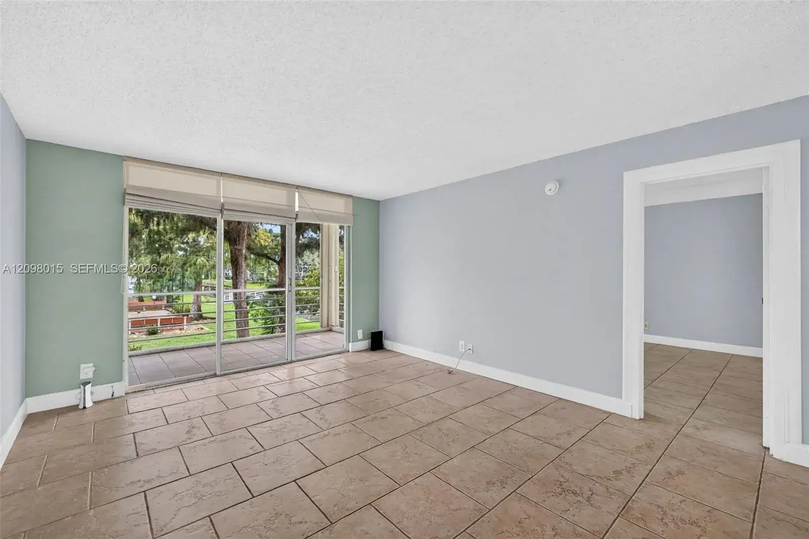 4898 NW 29th Ct # 201, Lauderdale Lakes FL 33313
