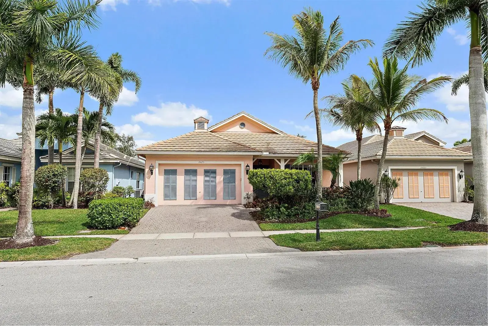 2 bedroom 2 bath Residential for sale at 10675 La Strada, West Palm Beach FL 33412