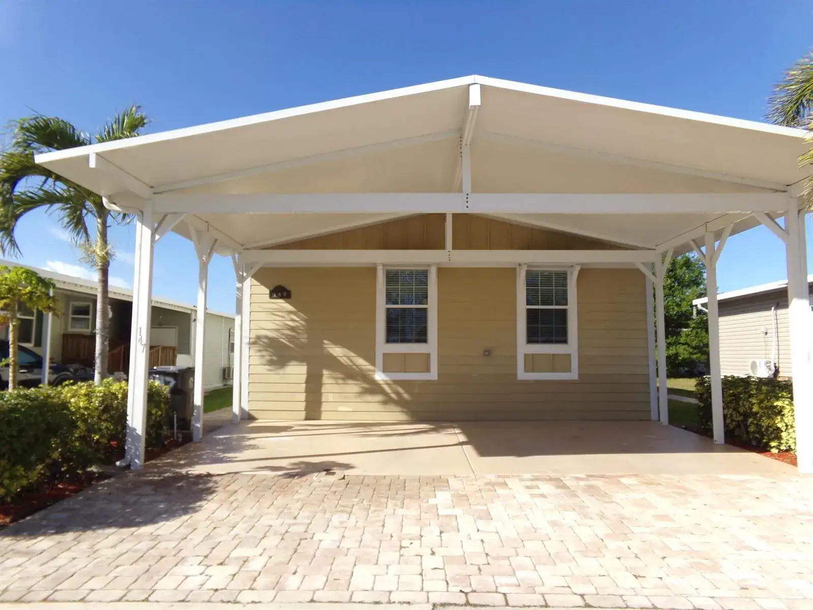3 bedroom 2 bath Residential for sale at 147 Plantation Boulevard, FL 33467