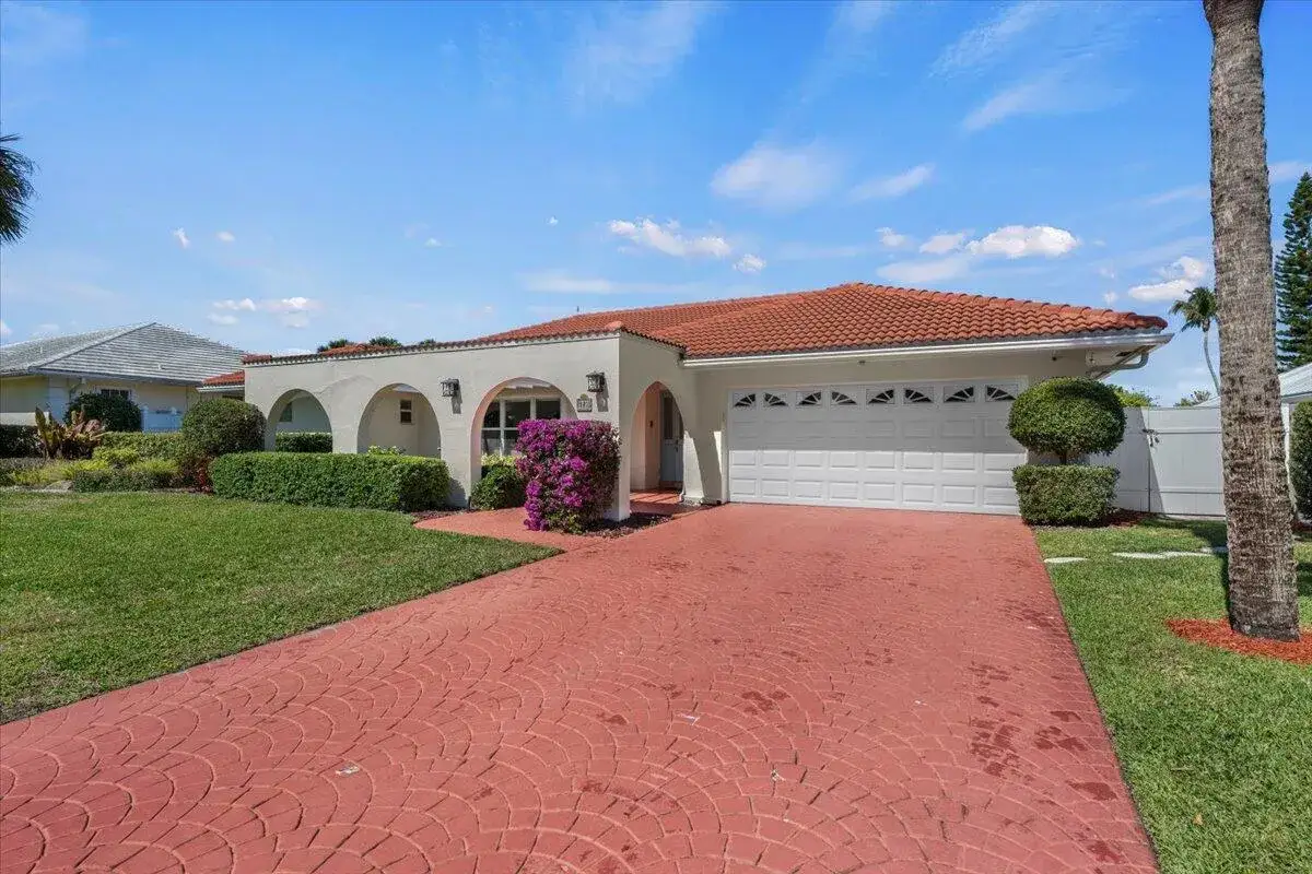 3 bedroom 2 bath Residential Lease for rent at 103 Olympus Circle, Jupiter FL 33477