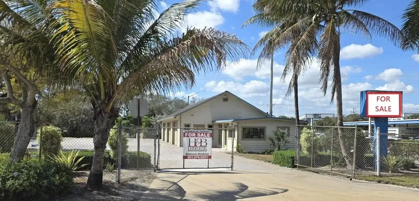 Commercial Sale for sale at 1710 W Atlantic Avenue, Delray Beach FL 33444