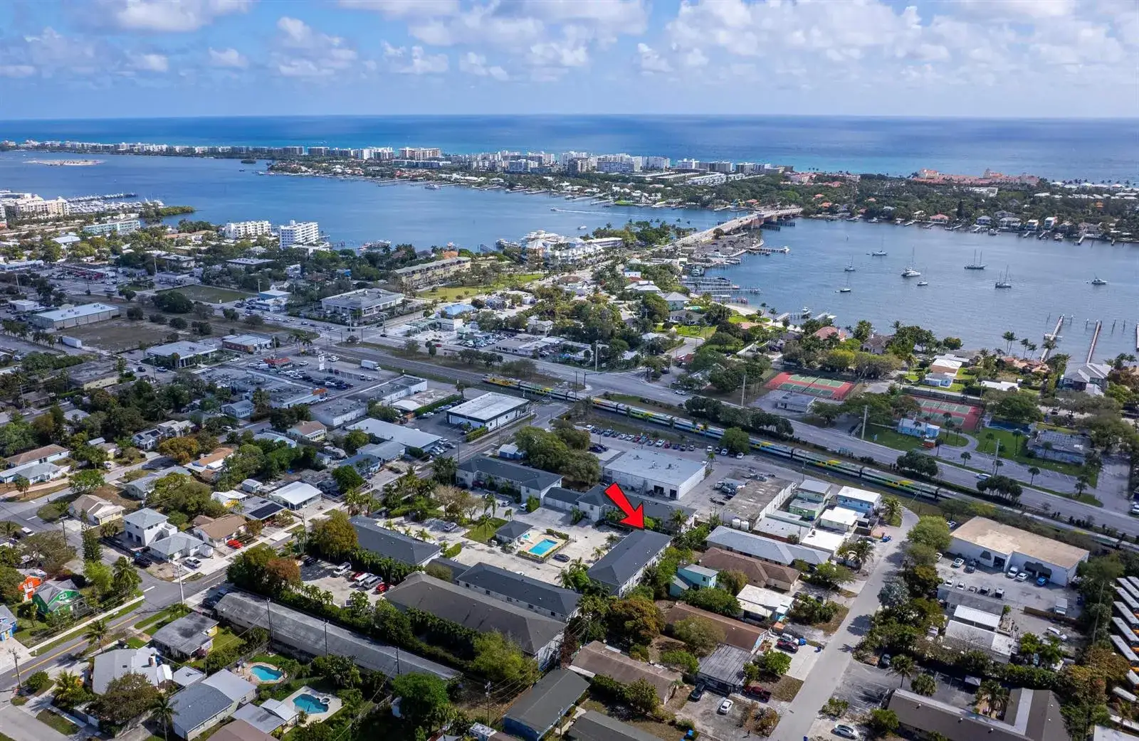 2 bedroom 2 bath Residential for sale at 324 W Pine Street # 11, Lantana FL 33462