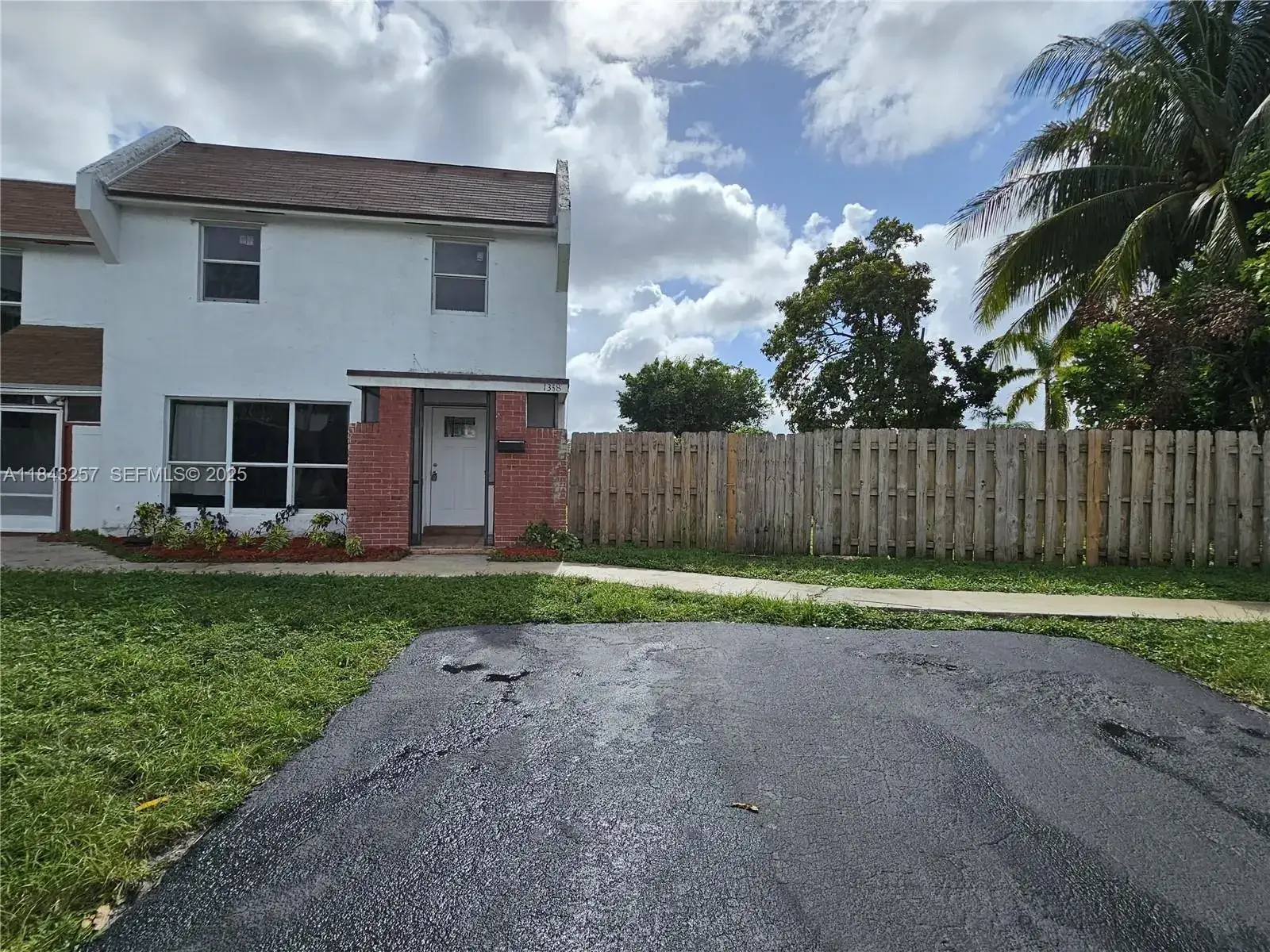 4 bedroom 2 bath Residential Lease for rent at 1358 Silverado, North Lauderdale FL 33068