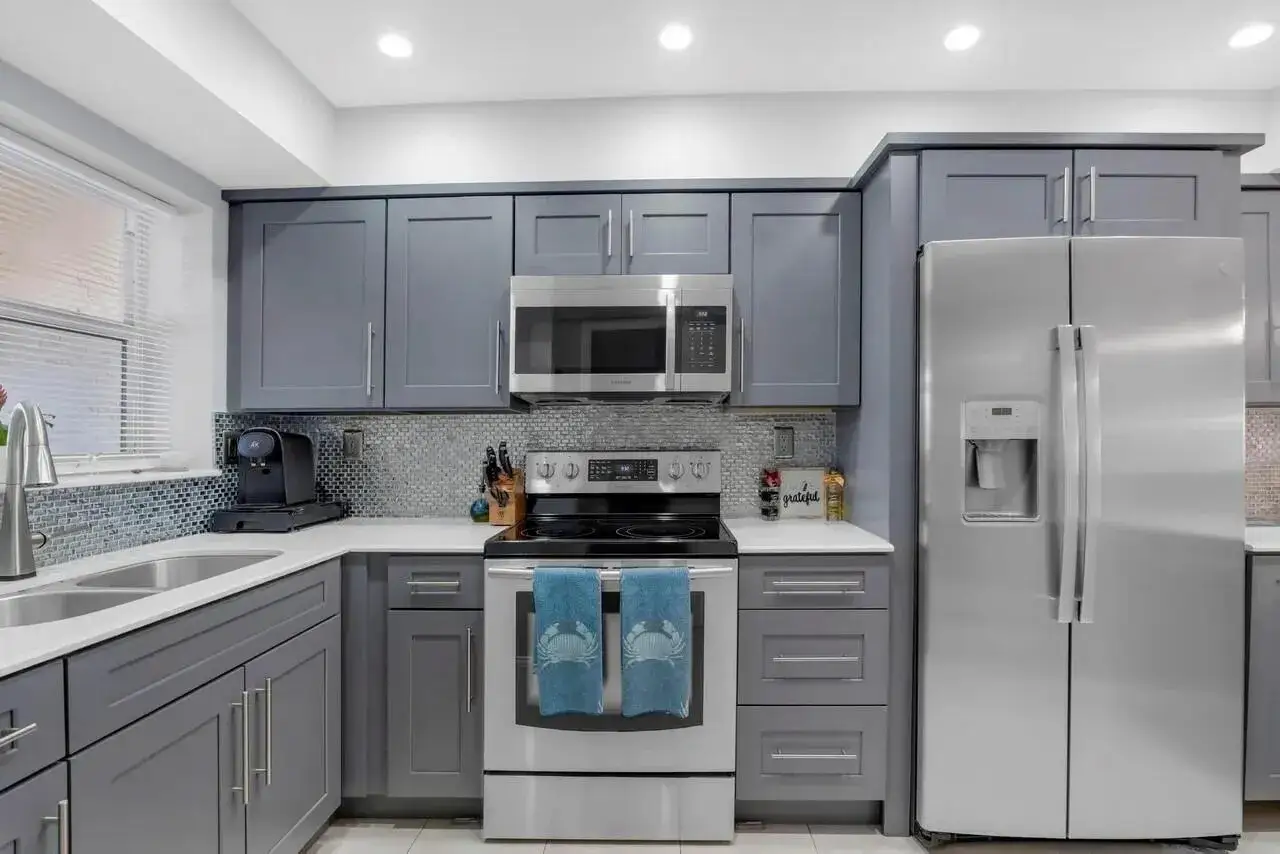 2 bedroom 2 bath Residential Lease for rent at 1839 SE 4th Street, Pompano Beach FL 33060