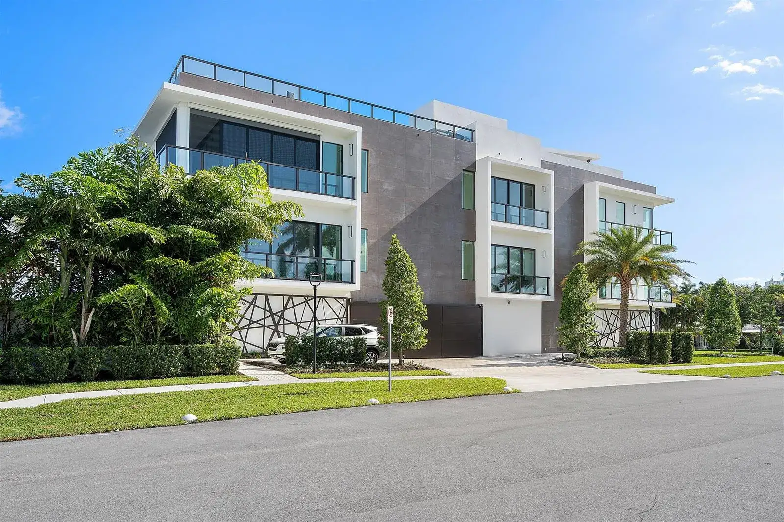3 bedroom 3 bath Residential for sale at 344 Venetian Drive # 101, Delray Beach FL 33483
