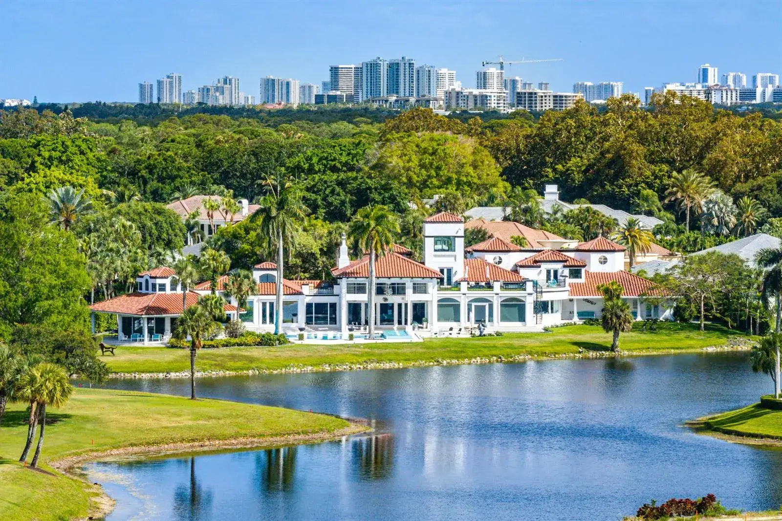 7 bedroom 8 bath Residential for sale at 13101 Monet Lane, Palm Beach Gardens FL 33410