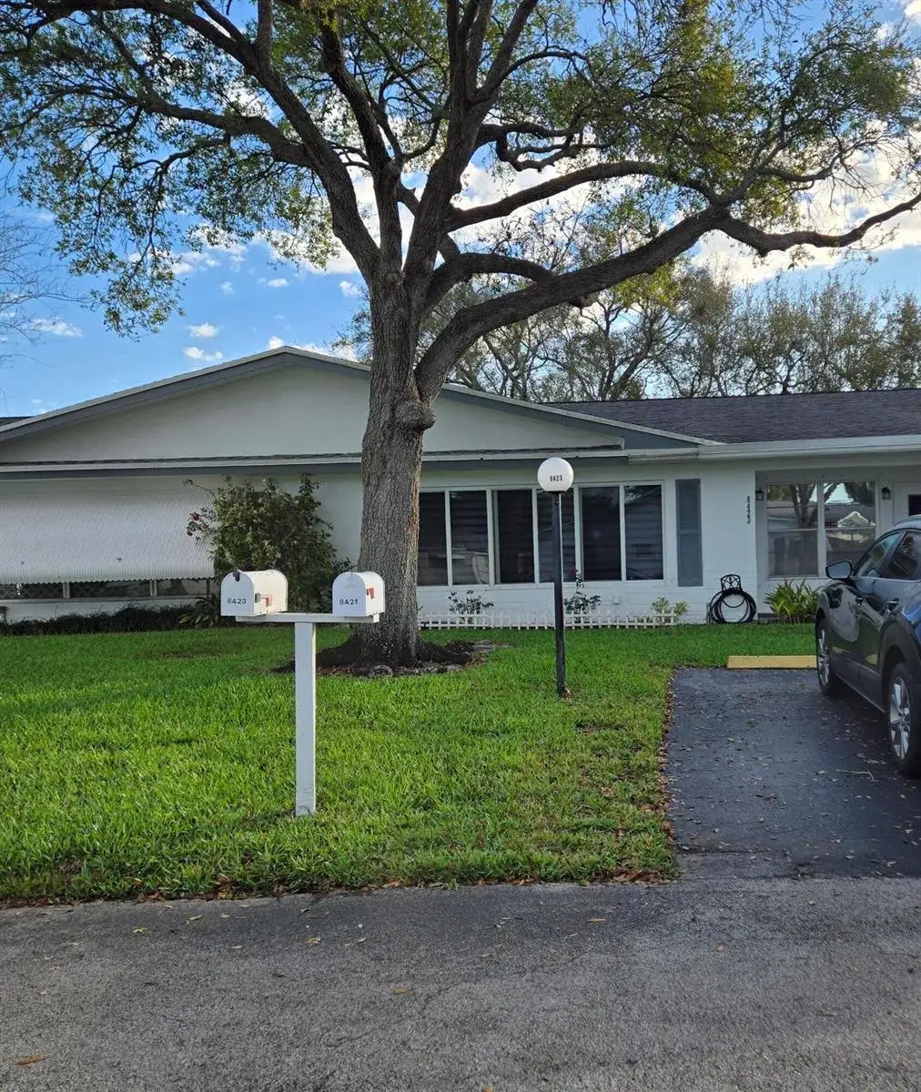 1 bedroom 2 bath Residential Lease for rent at 8423 NW 12th Street # C67, Plantation FL 33322