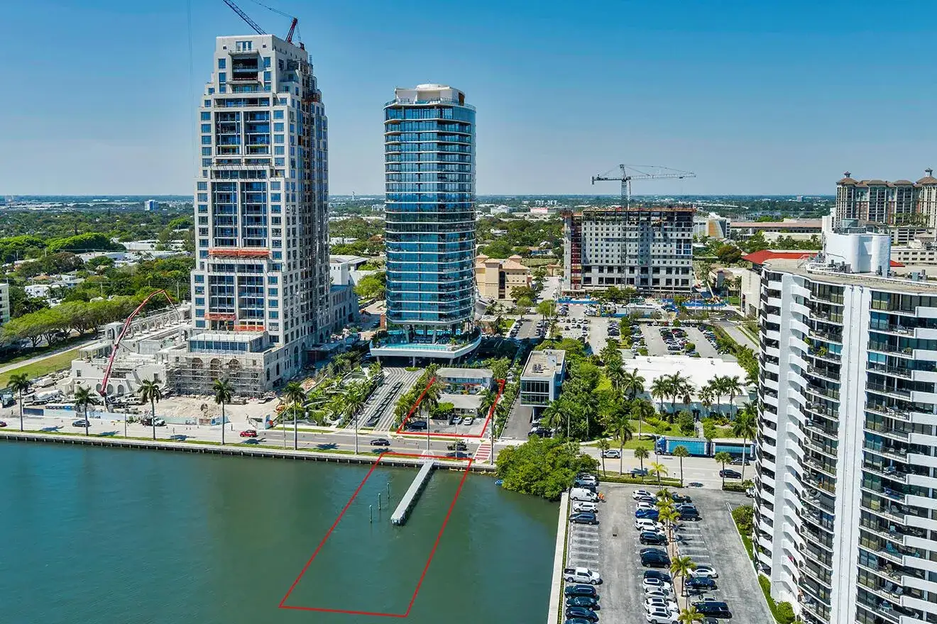 Commercial Sale for sale at 1301 S Flagler Drive, West Palm Beach FL 33401