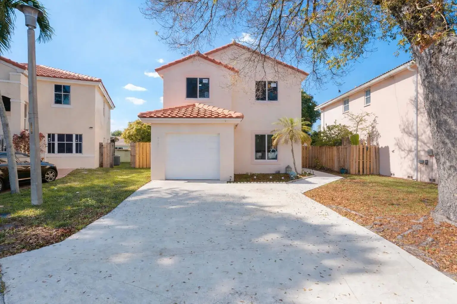 3 bedroom 2 bath Residential for sale at 6363 Seagrape Circle, Margate FL 33063