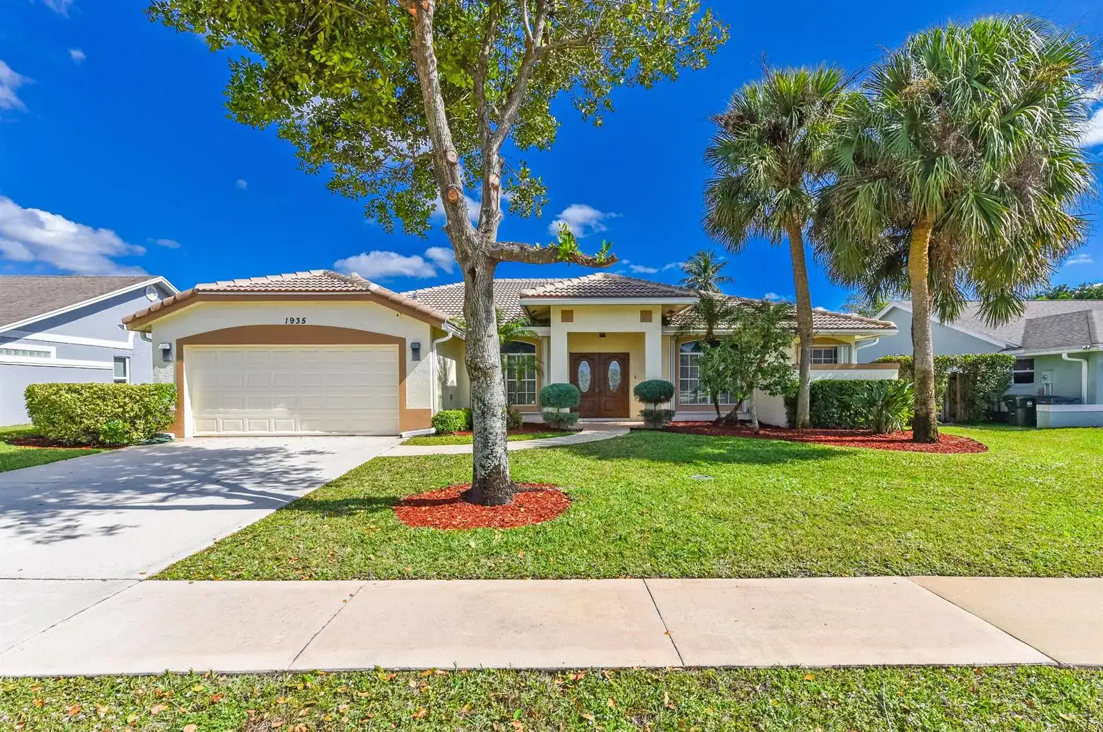 4 bedroom 2 bath Residential Lease for rent at 1935 Primrose Lane, Wellington FL 33414