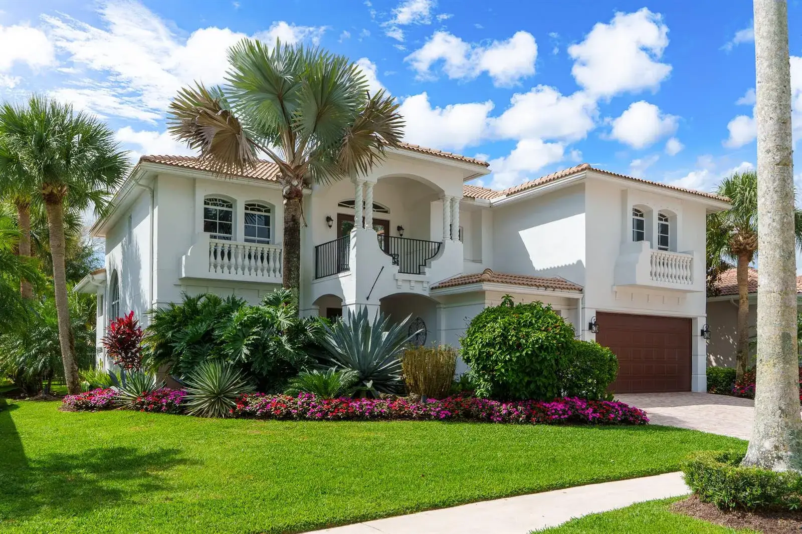 5 bedroom 5 bath Residential for sale at 8850 Valhalla Drive, Delray Beach FL 33446