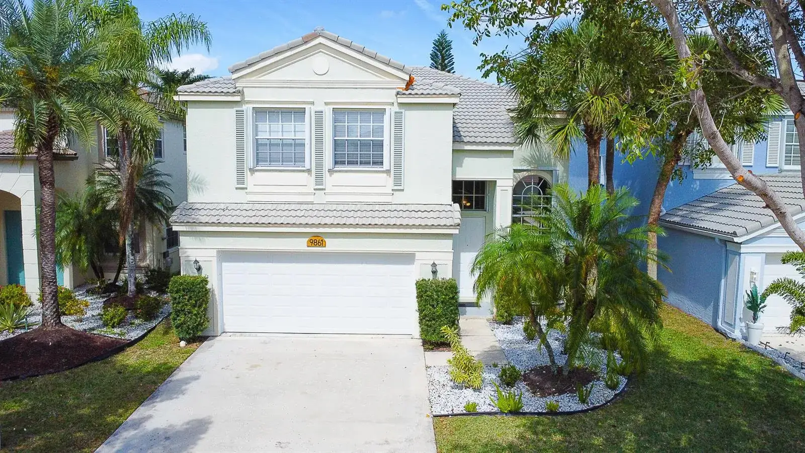 4 bedroom 2 bath Residential for sale at 9861 Woodworth Court, Wellington FL 33414
