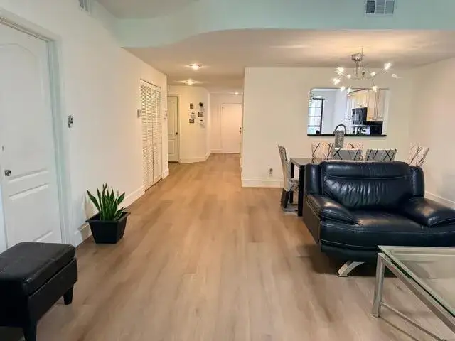 3 bedroom 2 bath Residential for sale at 8659 Vía Reale # 1, Boca Raton FL 33496