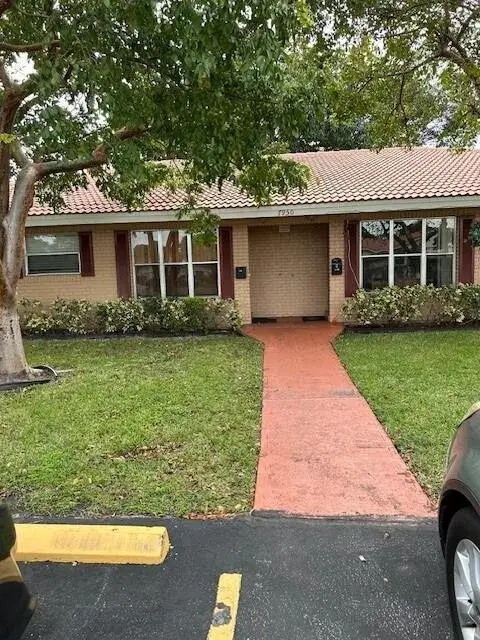3 bedroom 2 bath Residential Lease for rent at 7950 NW 37th Drive # w, Coral Springs FL 33065