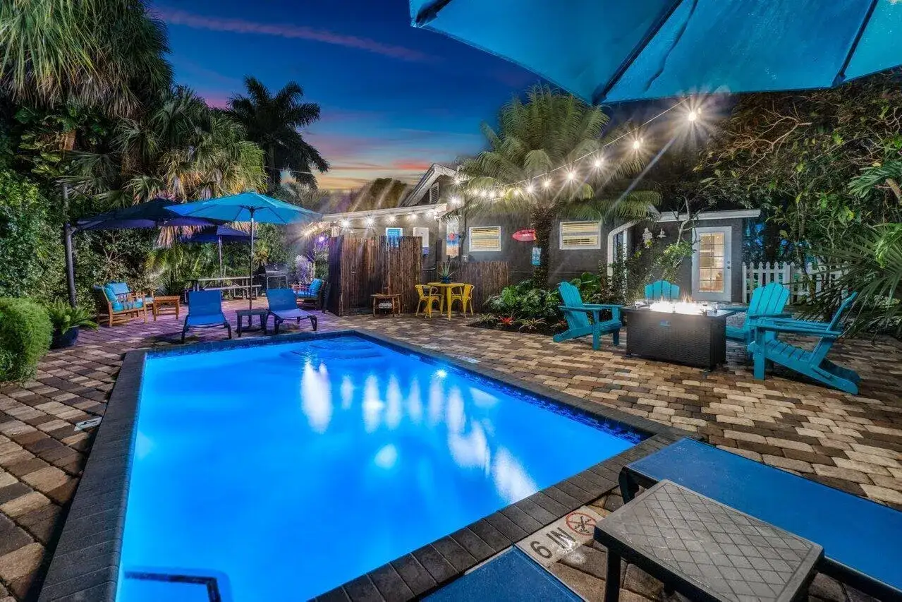 2 bedroom 2 bath Residential Lease for rent at 1911 Parker Avenue, West Palm Beach FL 33401