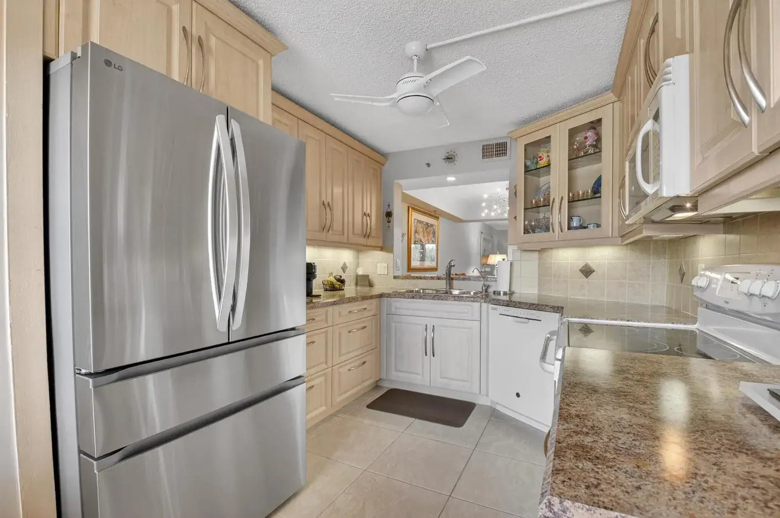 2 bedroom 2 bath Residential for sale at 9260 SW 14th Street # 2207, Boca Raton FL 33428