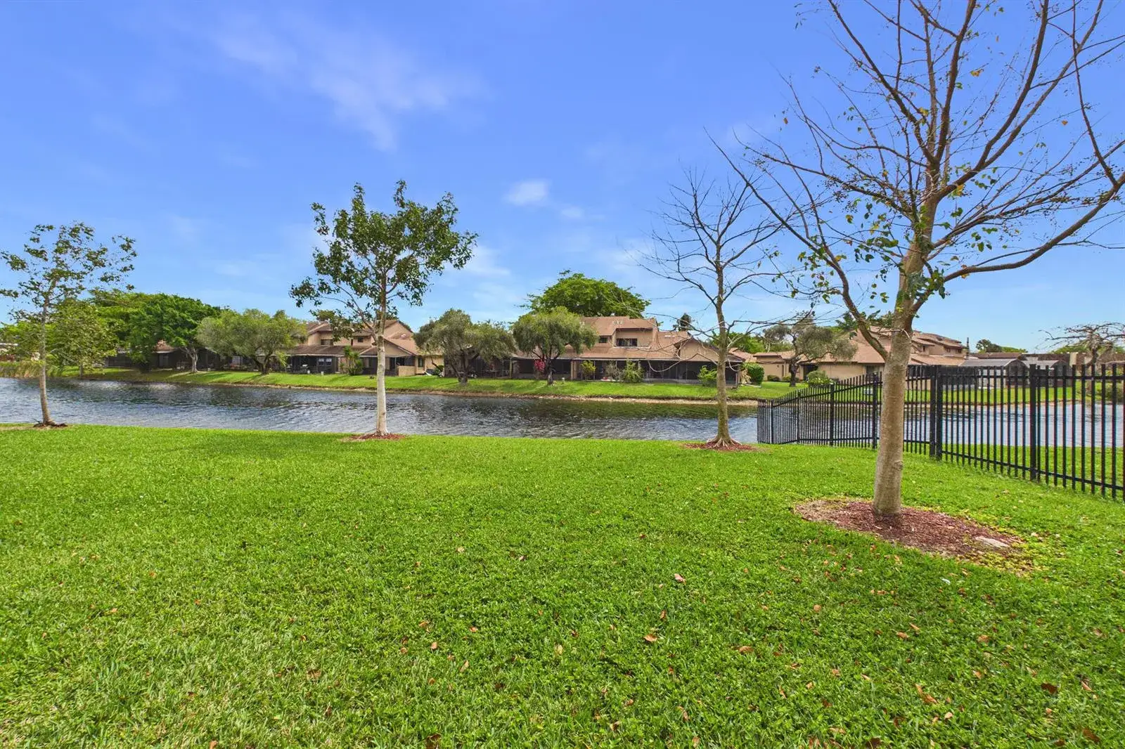 3 bedroom 2 bath Residential for sale at 9780 Nob Hill Court # 9780, Sunrise FL 33351