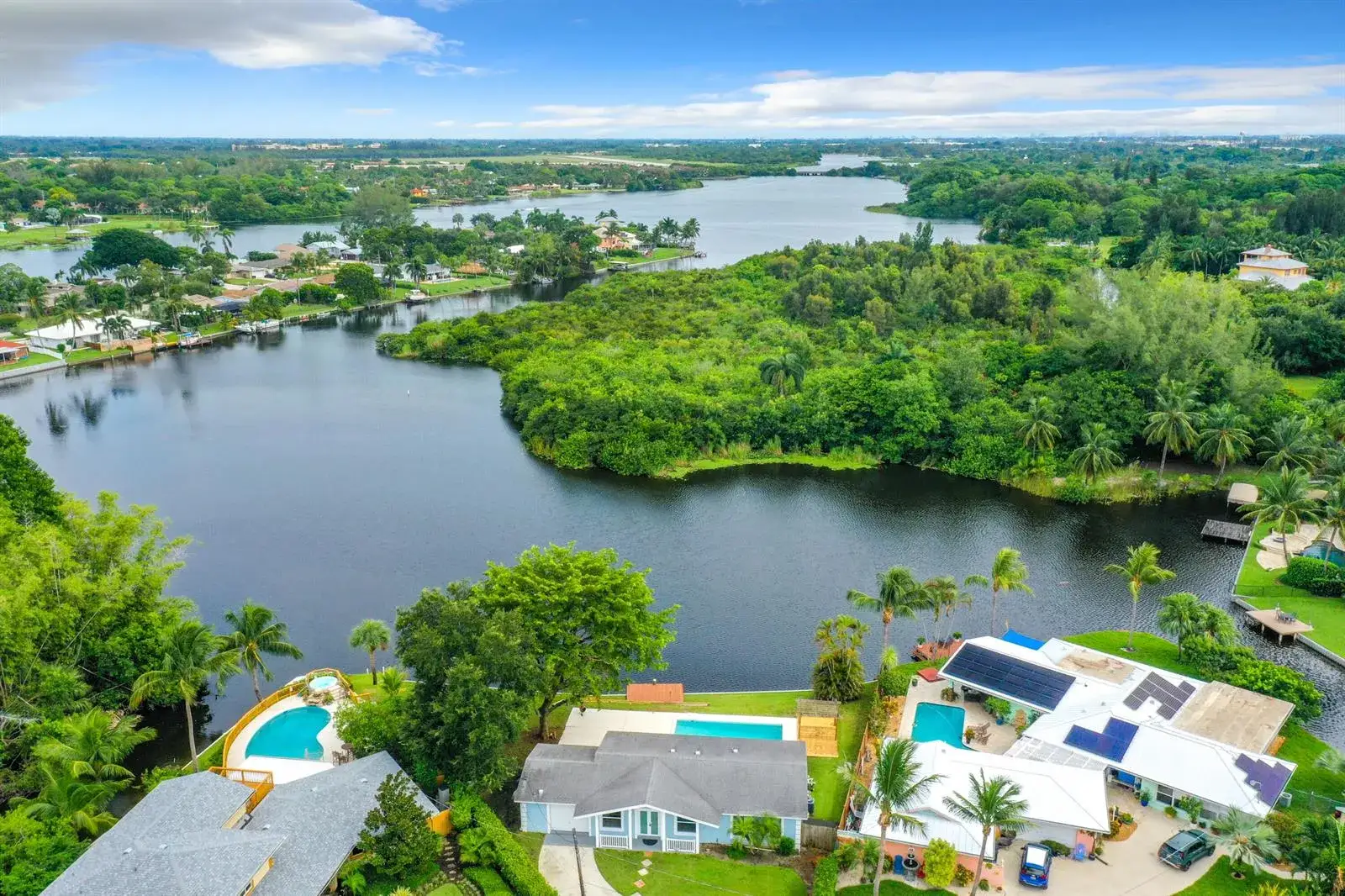 3 bedroom 2 bath Residential for sale at 6803 Kingston Drive, Lake Worth FL 33462