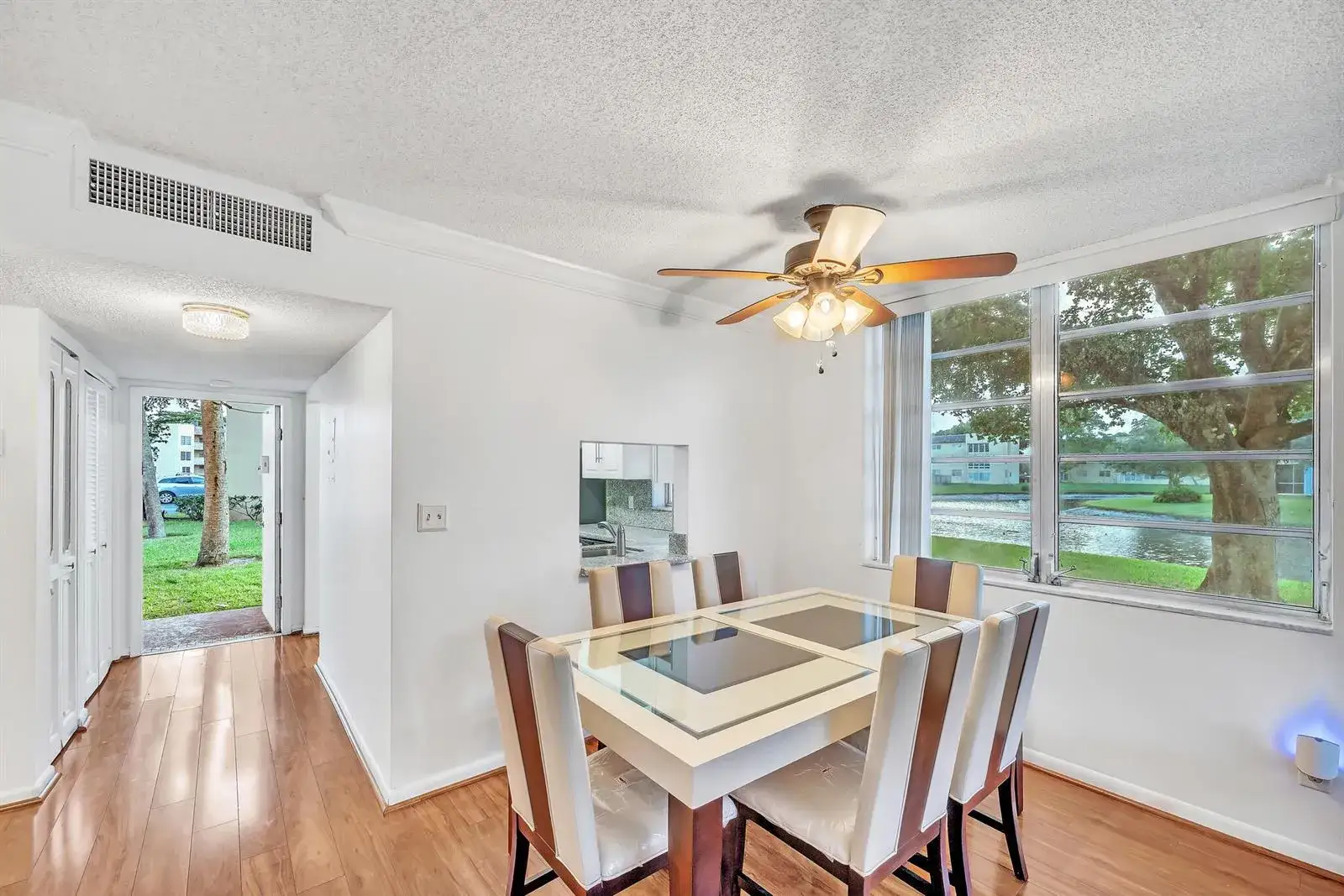 2 bedroom 2 bath Residential for sale at 5940 NW 64th Avenue Unit 101, Tamarac FL 33319