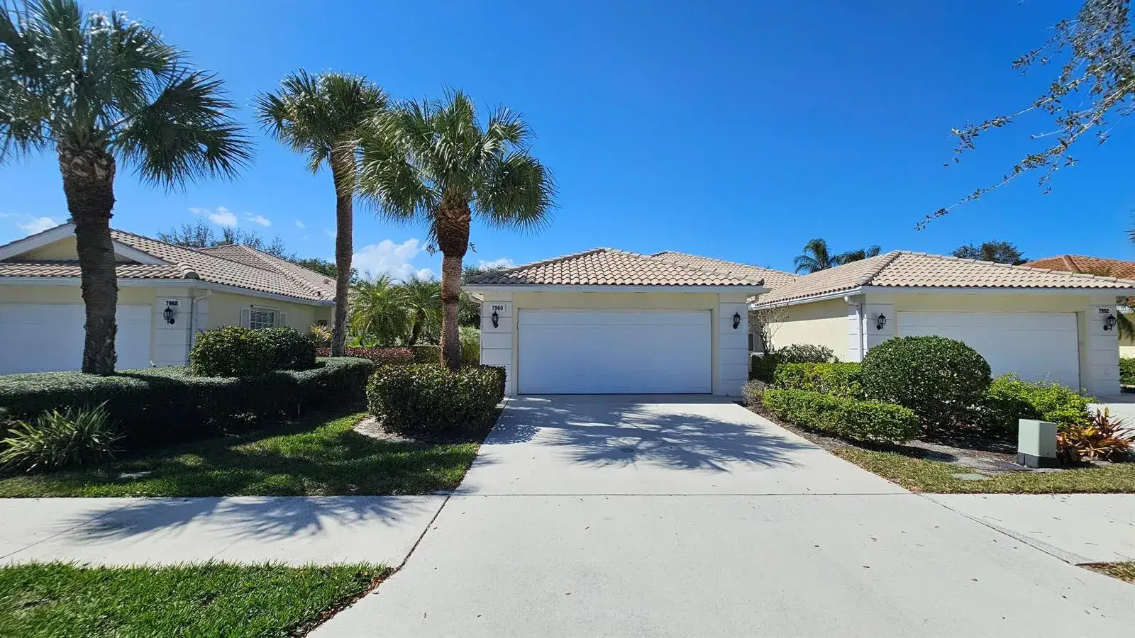 2 bedroom 2 bath Residential Lease for rent at 7960 SE Peppercorn Court, Hobe Sound FL 33455