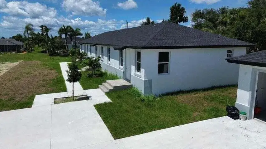 Residential Income for sale at 260 W Rotonda Blvd W # 3, FL 33947
