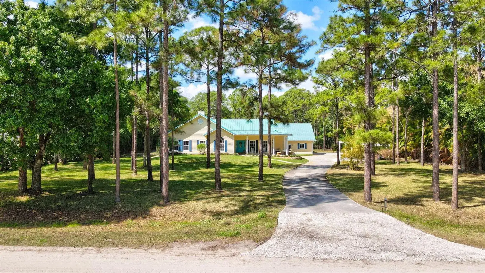 4 bedroom 2 bath Residential for sale at 17241 N 123rd Ter Terrace N, FL 33478