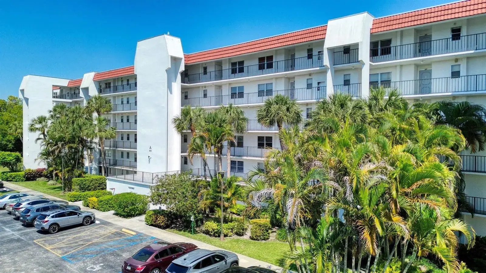 1 bedroom 1 bath Residential for sale at 3593 Birdie Drive # 203, Lake Worth FL 33467
