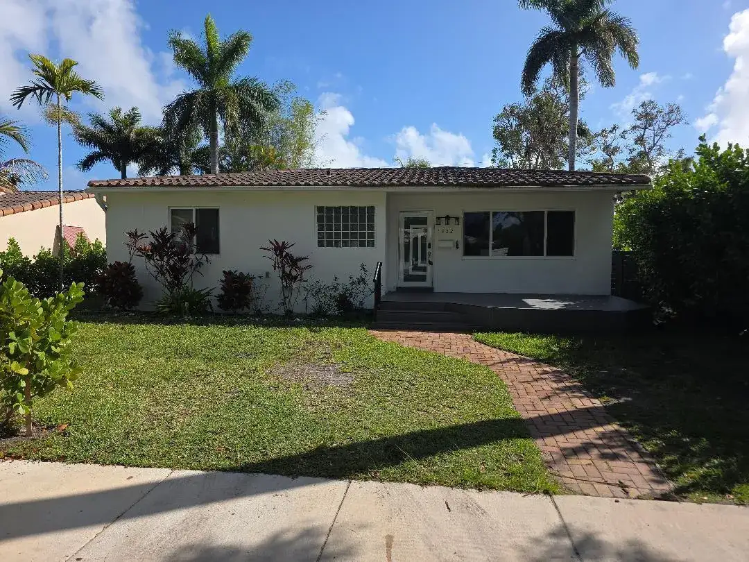 3 bedroom 2 bath Residential Lease for rent at 1532 Fletcher Street, Hollywood FL 33020