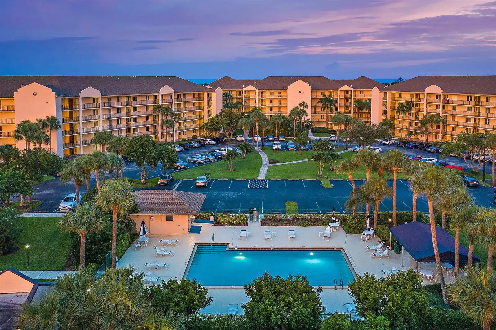 2 bedroom 2 bath Residential Lease for rent at 275 Palm Avenue # C406, Jupiter FL 33477