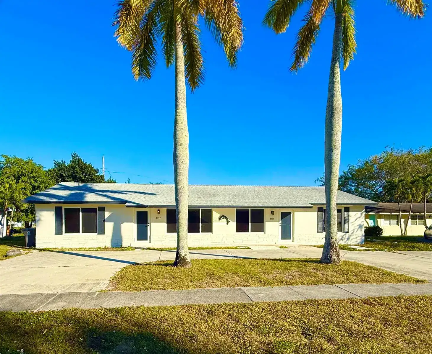 1 bedroom 1 bath Residential Lease for rent at 3797 E Roan Court, Palm Beach Gardens FL 33403