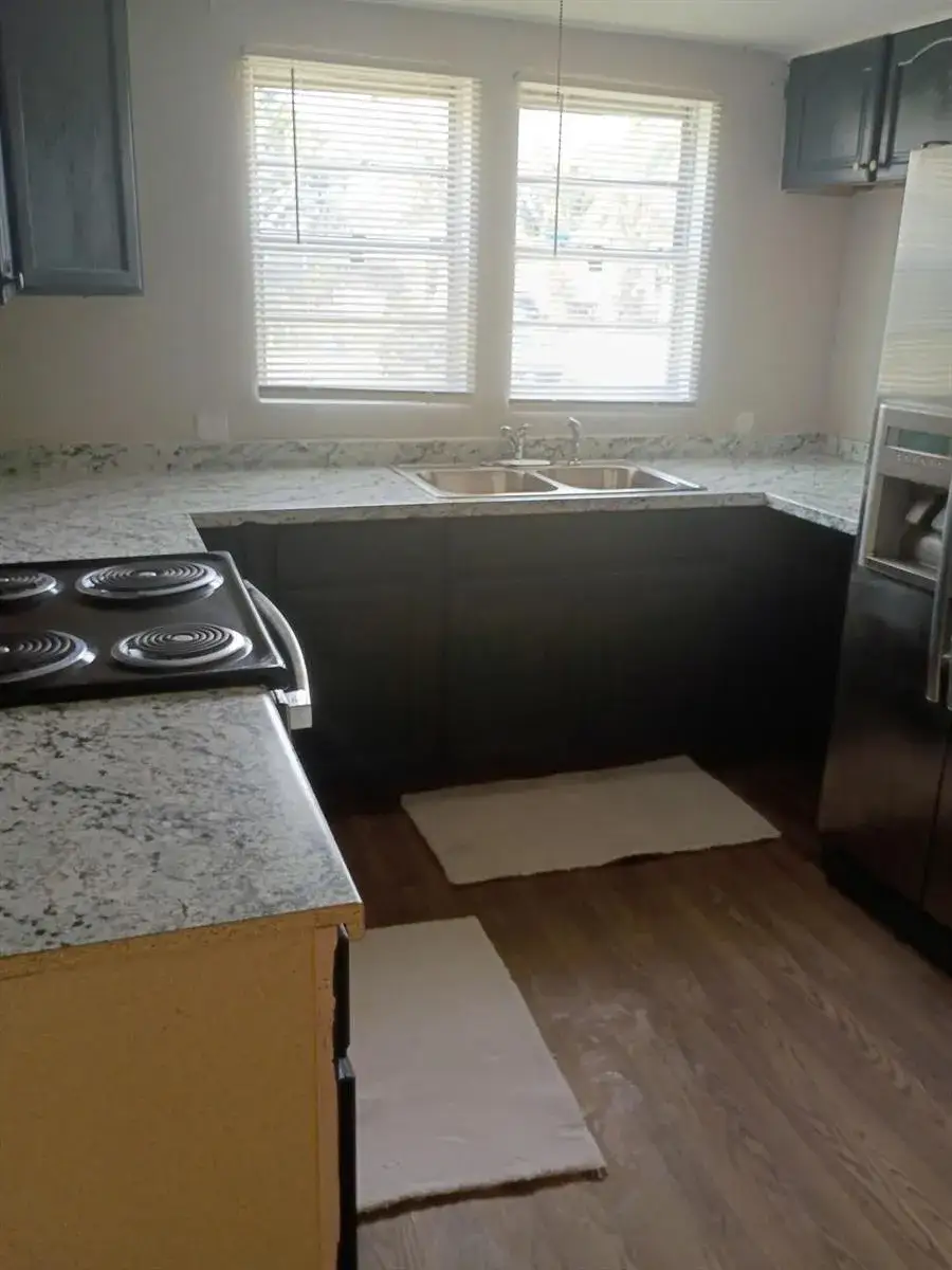 3 bedroom 1 bath Residential Lease for rent at 4699 Forest Lane, FL 33463