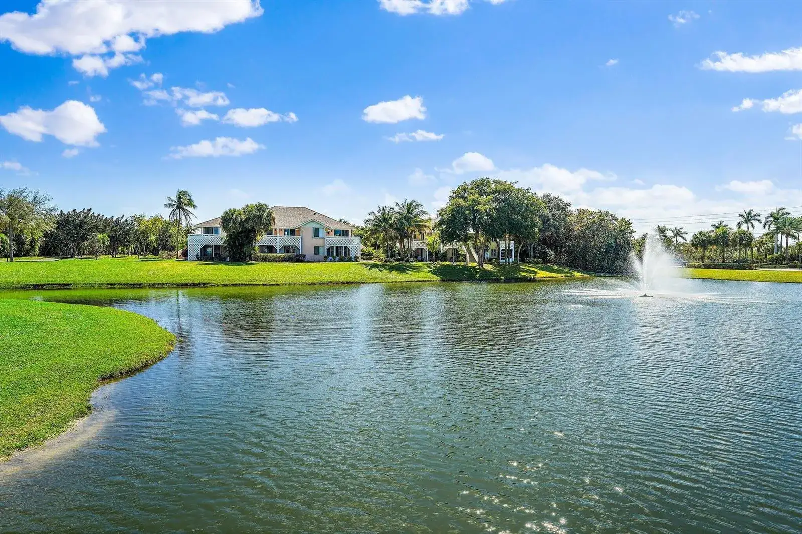 2 bedroom 2 bath Residential Lease for rent at 353 S Us Hwy 1 # B8, Jupiter FL 33477