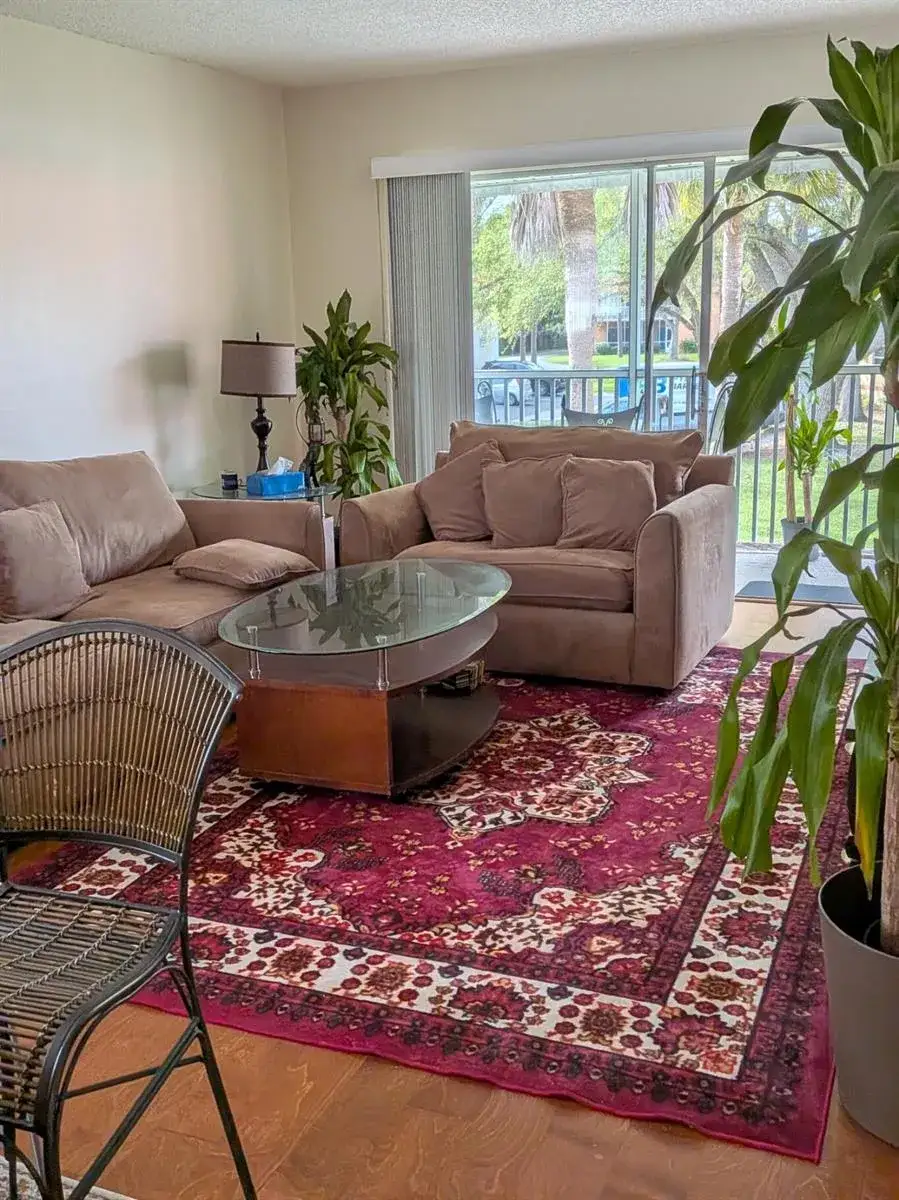 1 bedroom 1 bath Residential for sale at 4141 16th Street, Vero Beach FL 32960