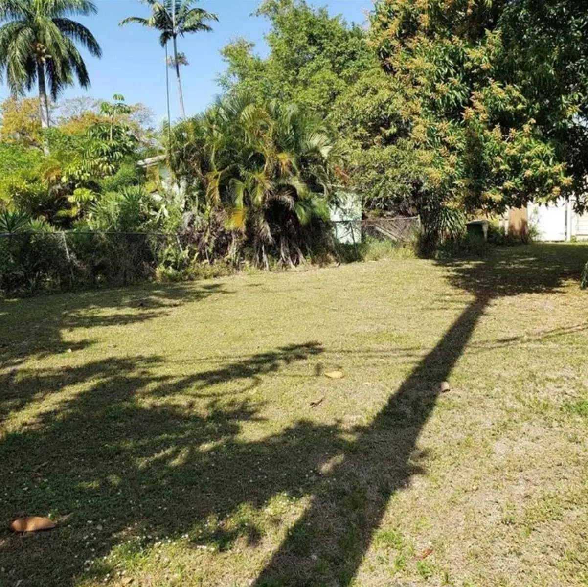 2056 NE 9th Avenue, Wilton Manors FL 33305