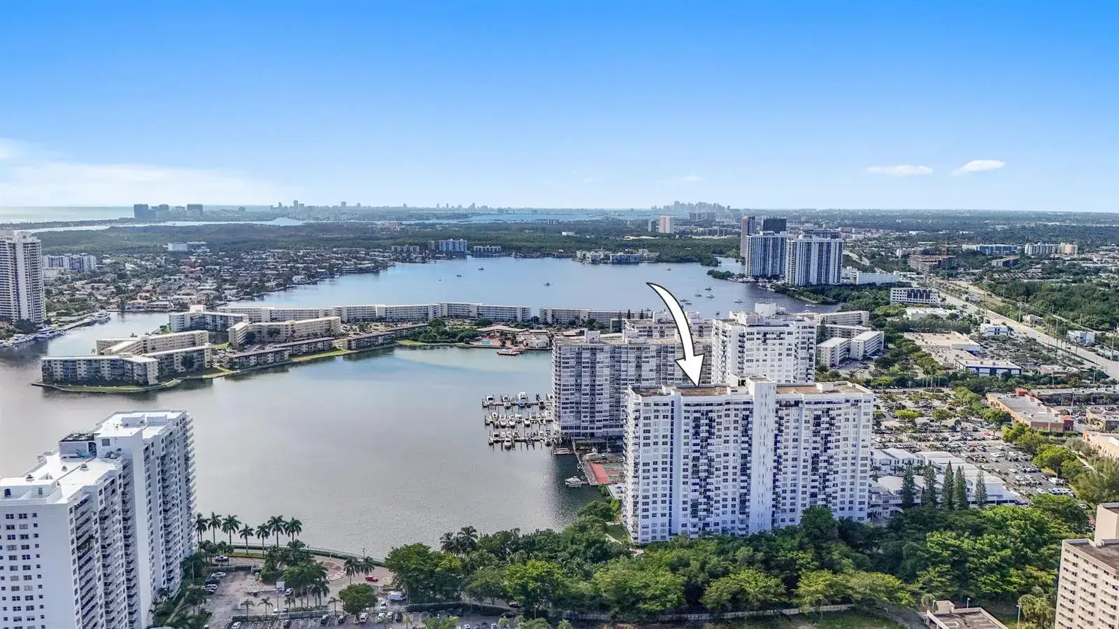 2 bedroom 2 bath Residential for sale at 2780 NE 183rd Street # 716, Aventura FL 33160