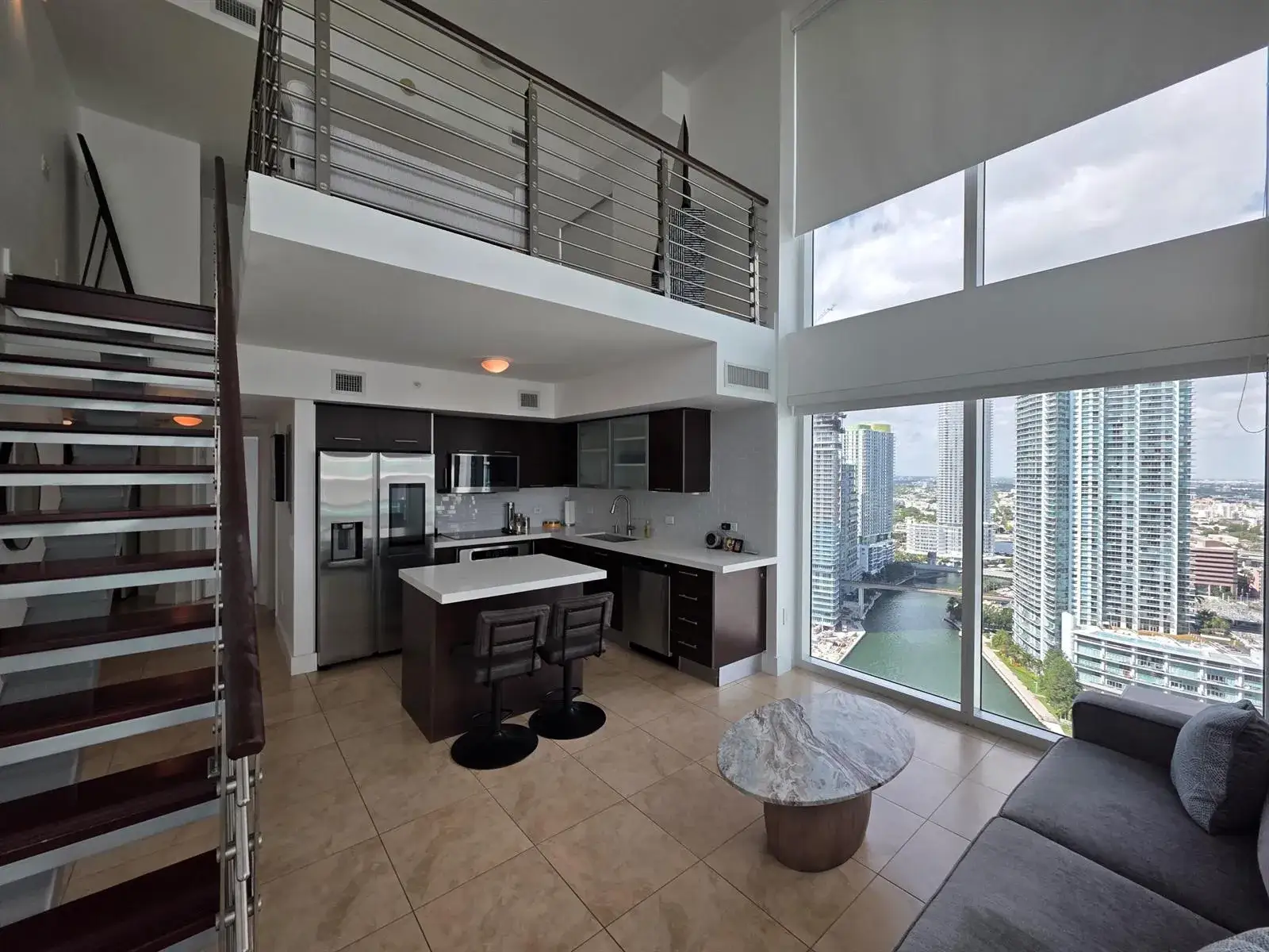 2 bedroom 2 bath Residential Lease for rent at 41 SE 5th Street # 1917, Miami FL 33131