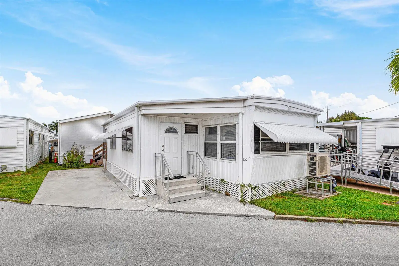 2 bedroom 1 bath Residential for sale at 202 Palm Drive # I, Briny Breezes FL 33435