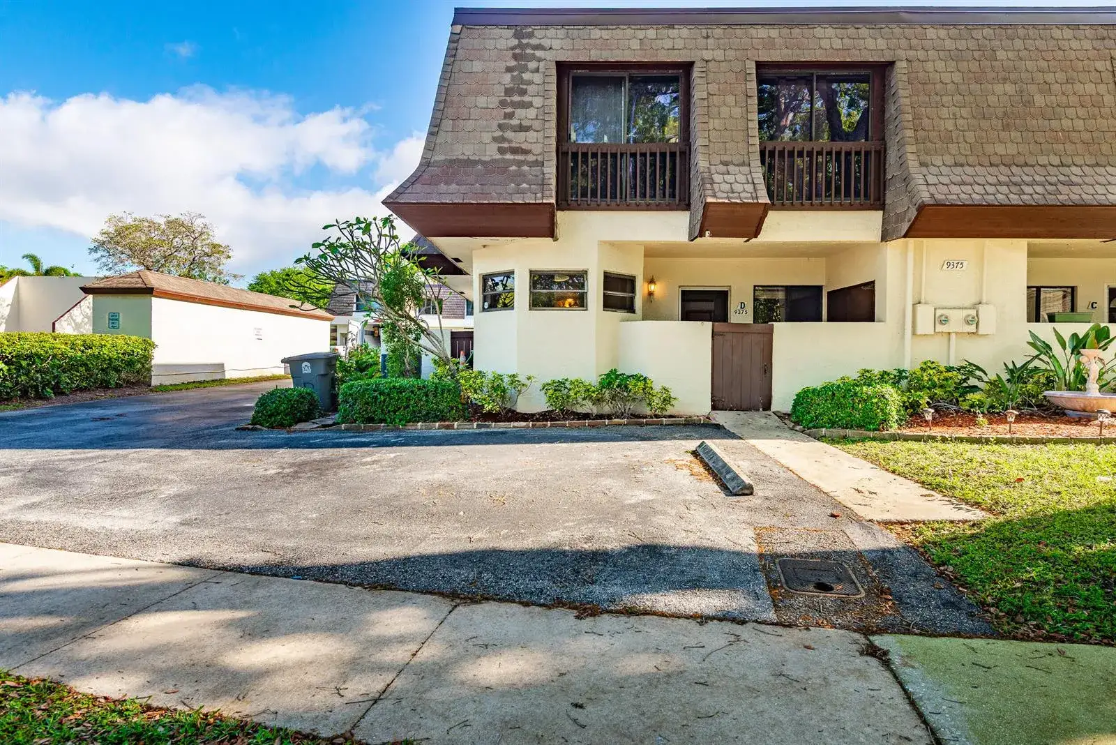 2 bedroom 2 bath Residential for sale at 9375 SW 61st Way SW # D, Boca Raton FL 33428