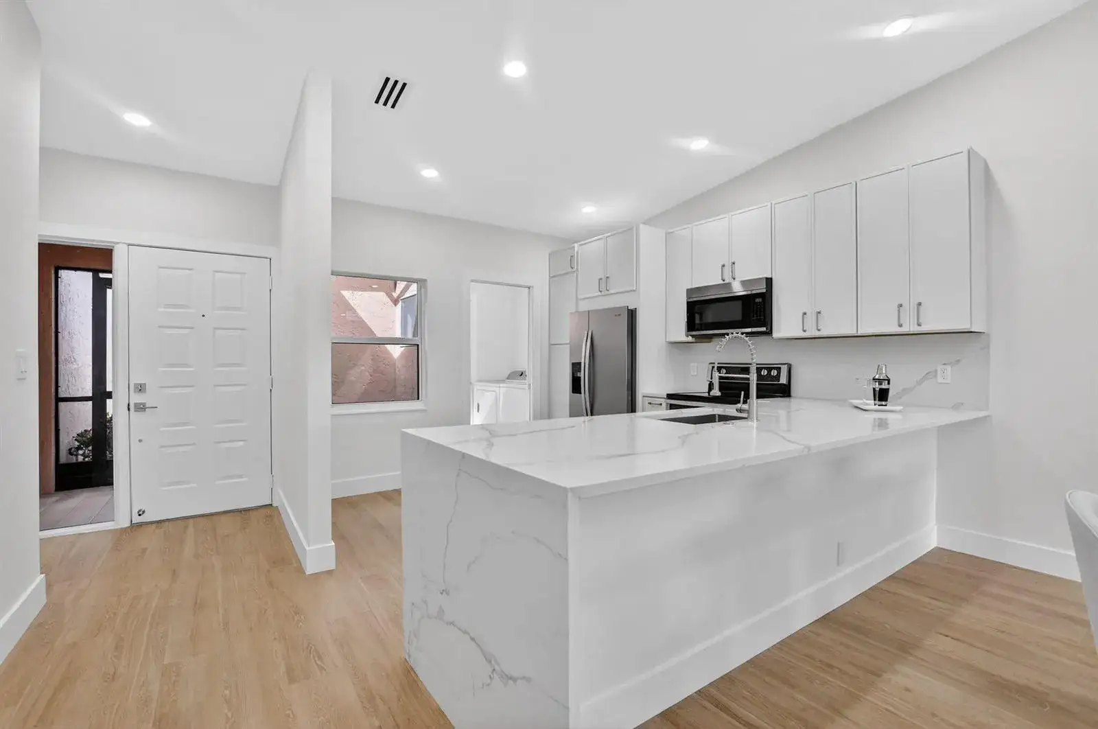 2 bedroom 2 bath Residential for sale at 8188 Summerbreeze Lane, Boca Raton FL 33496
