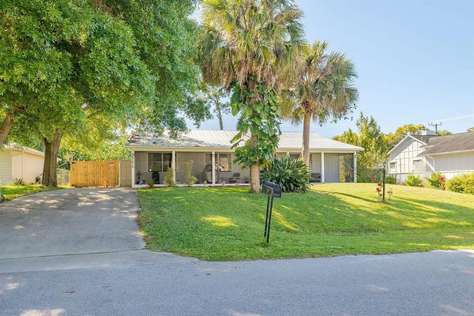1415 SW 16th Ct Court SW, Vero Beach FL 32962