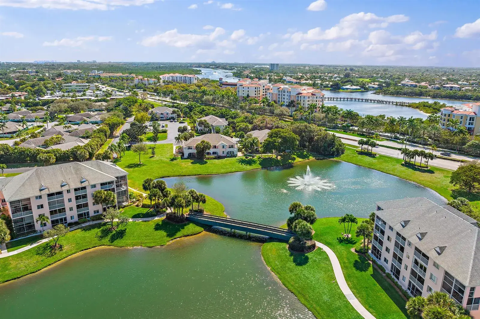 2 bedroom 2 bath Residential for sale at 353 S Us Hwy 1 # C7, Jupiter FL 33477