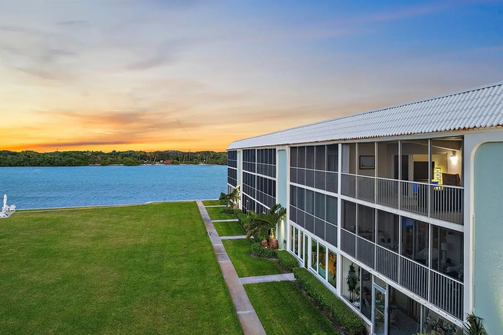 2 bedroom 2 bath Residential Lease for rent at 100 Waterway Road # E305, Tequesta FL 33469