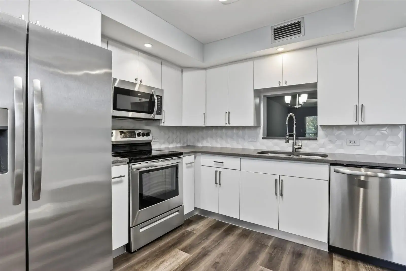 2 bedroom 2 bath Residential for sale at 3001 Portofino Isle # G3, Coconut Creek FL 33066