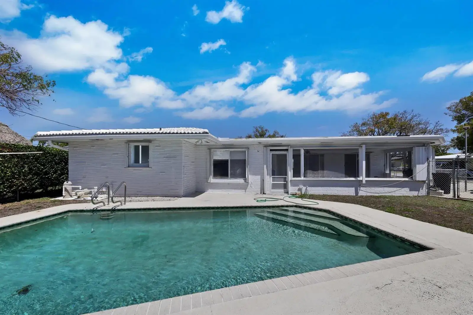 3 bedroom 3 bath Residential for sale at 5921 NE 21st Circle, Fort Lauderdale FL 33308