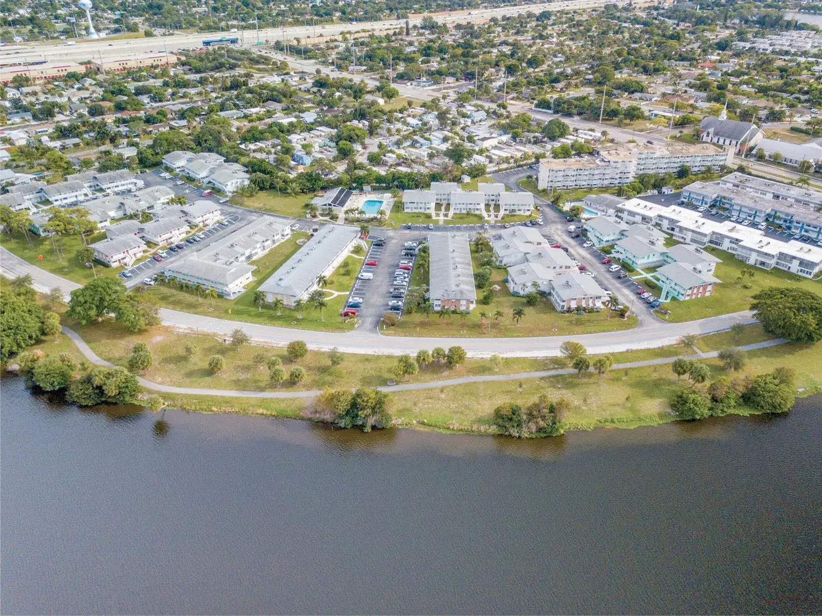 2 bedroom 1 bath Residential for sale at 1980 Sunset Avenue # 19, FL 33461