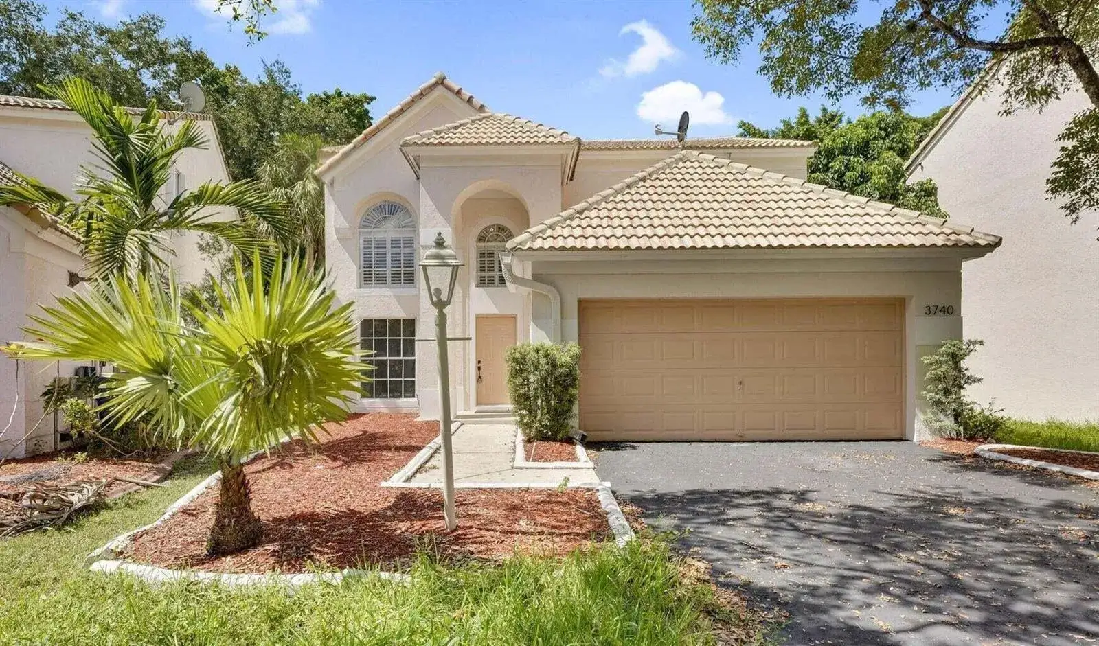 3 bedroom 2 bath Residential Lease for rent at 3740 Wilderness Way, Coral Springs FL 33065