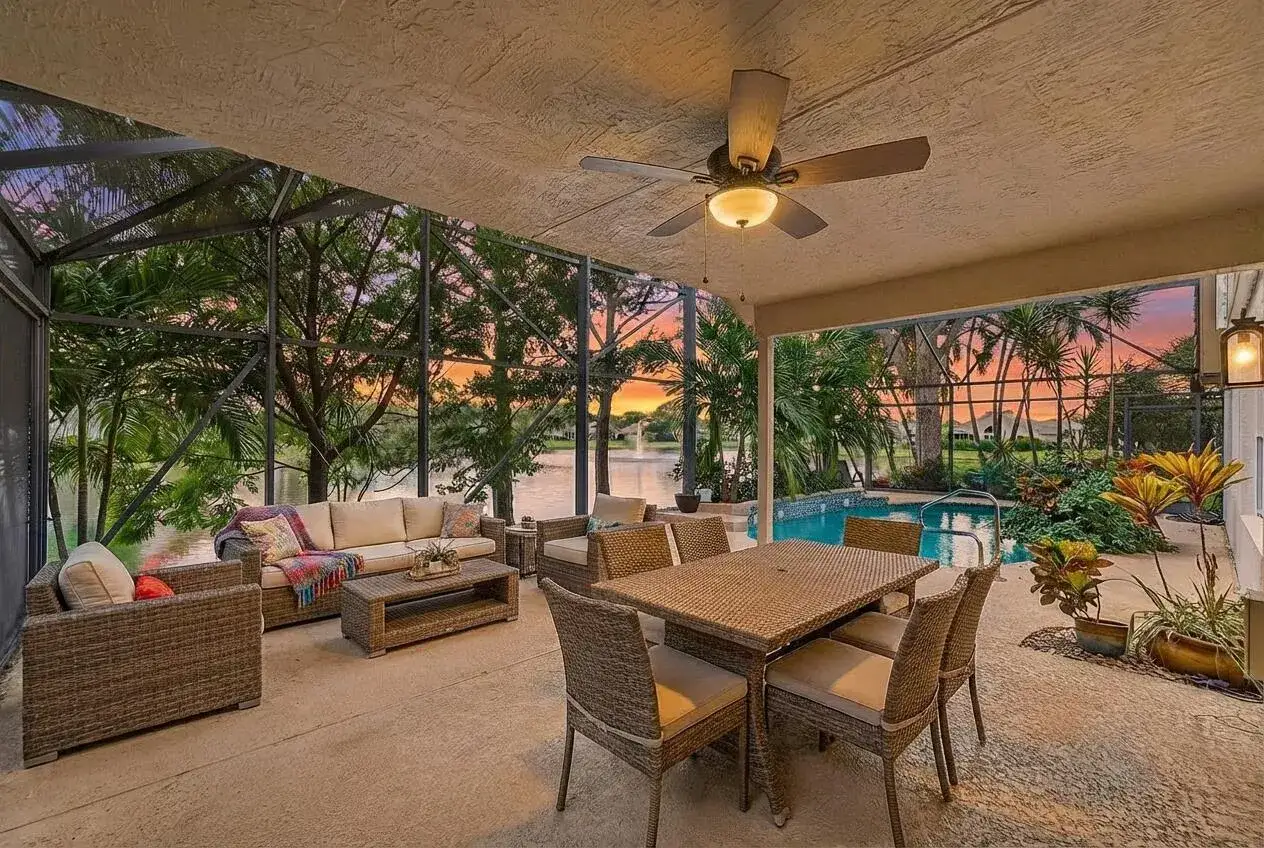 3 bedroom 2 bath Residential for sale at 2525 Egret Lake Drive, FL 33413