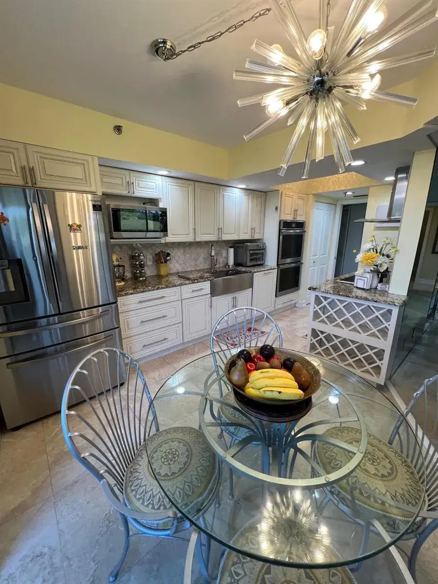 3 bedroom 2 bath Residential for sale at 5257 Fountains Dr S # 105, Lake Worth FL 33467